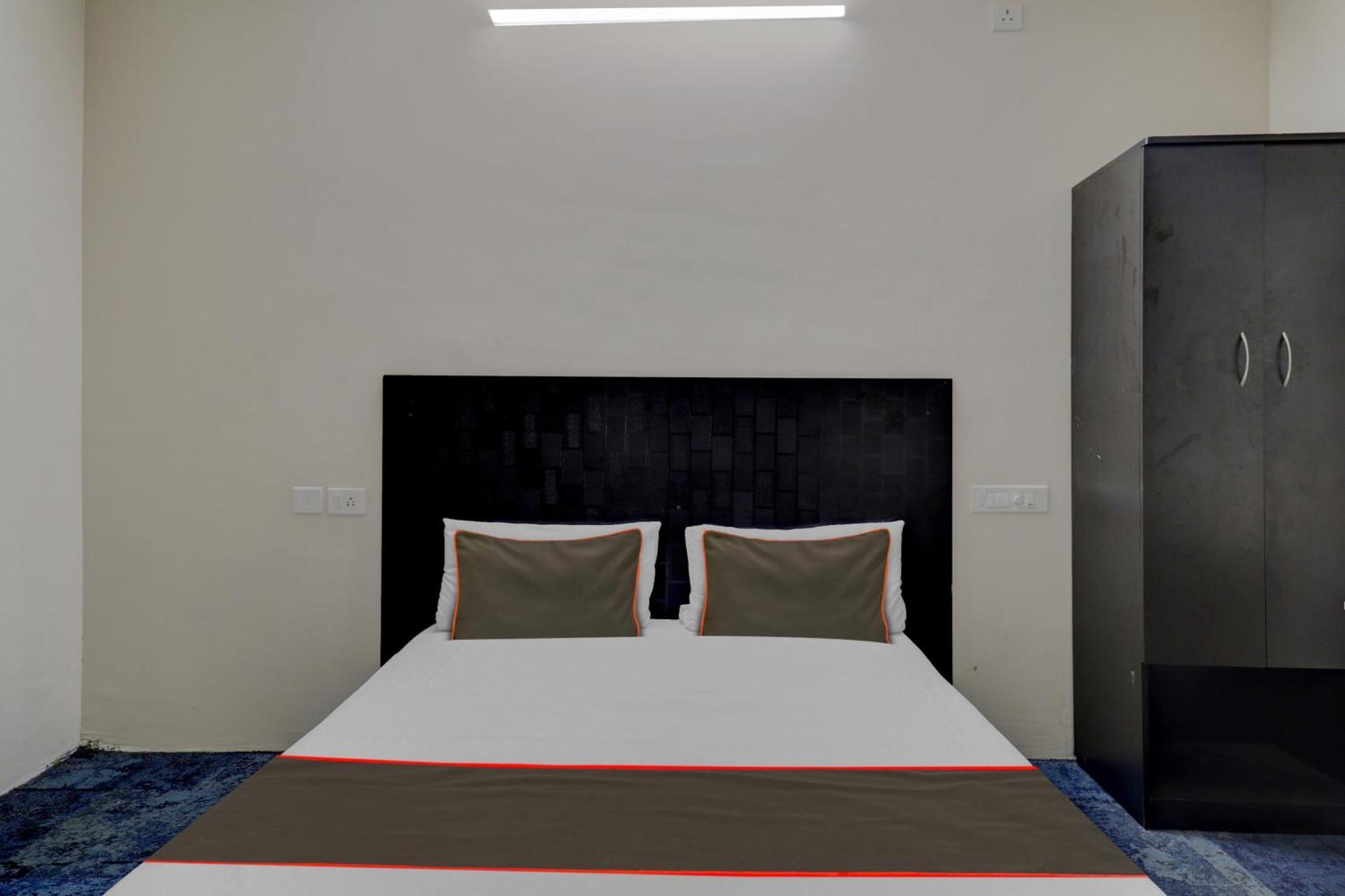 Hotel O Crescent Shine Bangalore Exteriör bild